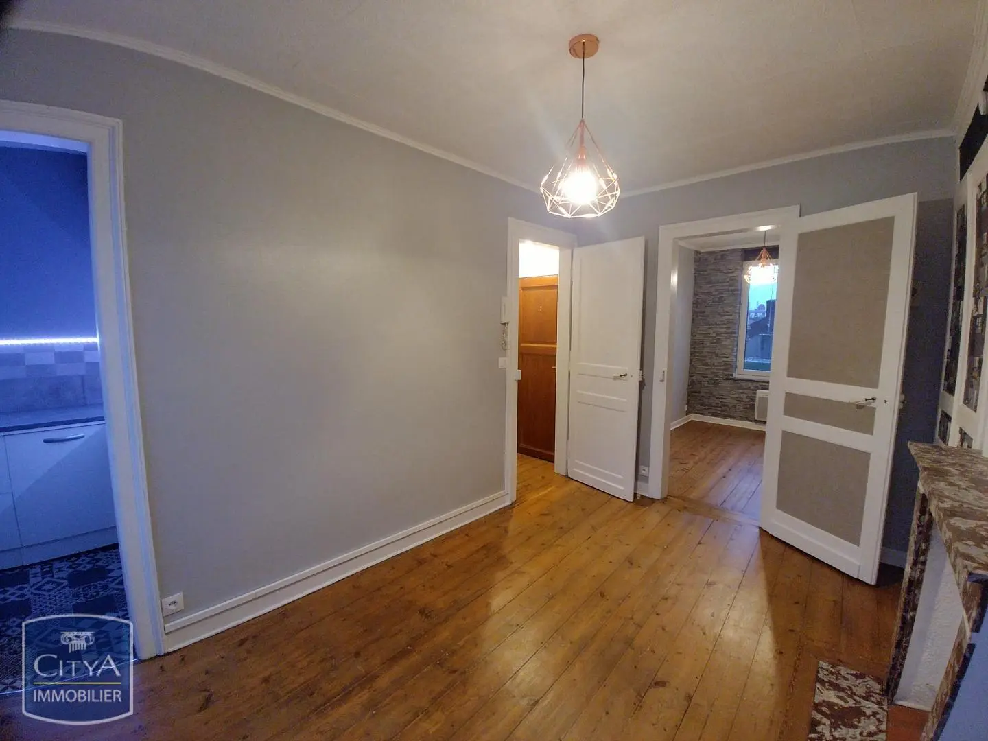 Photo 1 Appartement 1 pièce 29m²