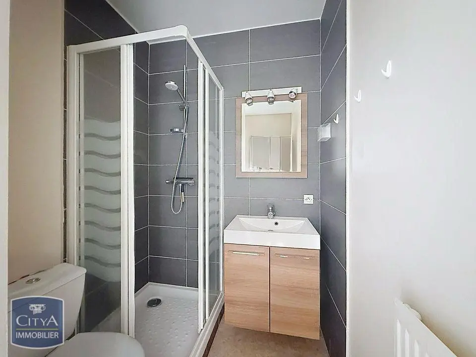 Photo 3 Appartement 1 pièce 24.32m²