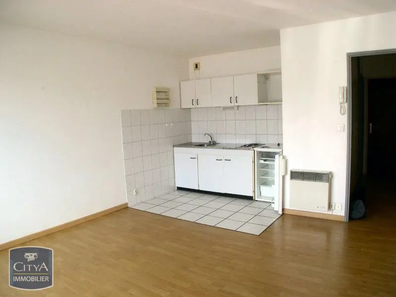 Photo 1 Appartement 1 pièce 28.51m²