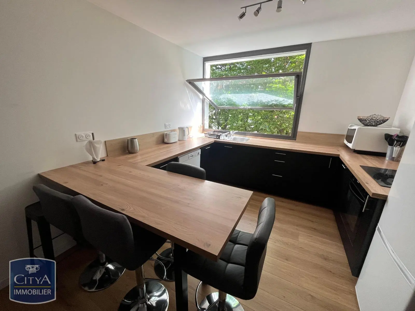 Photo 3 Appartement 5 pièces 72.58m²