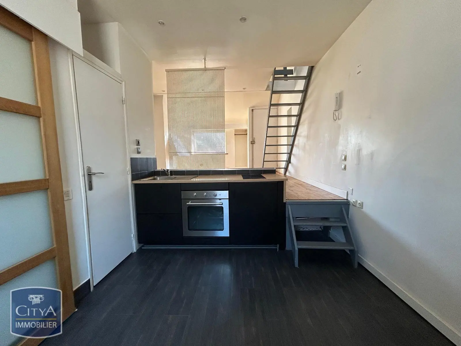 Photo 2 Appartement 1 pièce 26m²