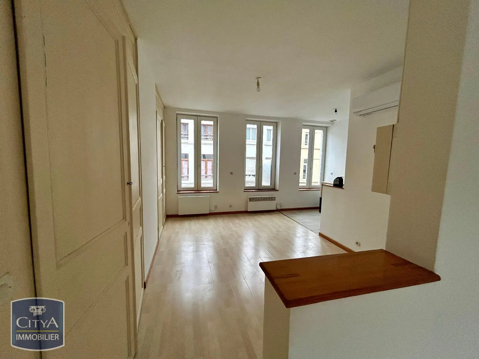 Photo 2 Appartement 1 pièce 29m²