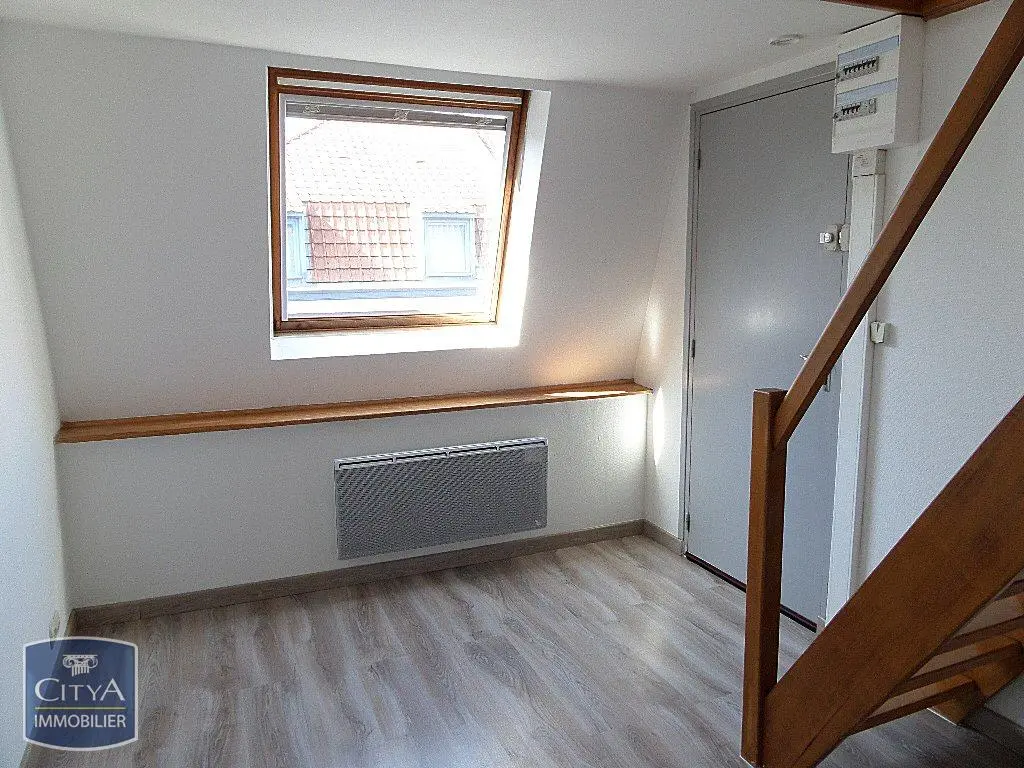 Photo 1 Appartement 1 pièce 19.73m²