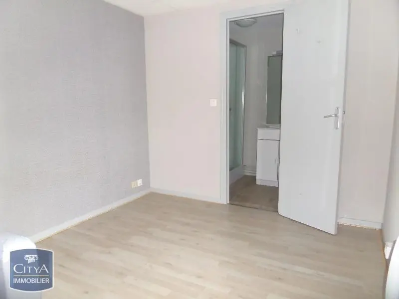 Photo 2 Appartement 1 pièce 21.56m²