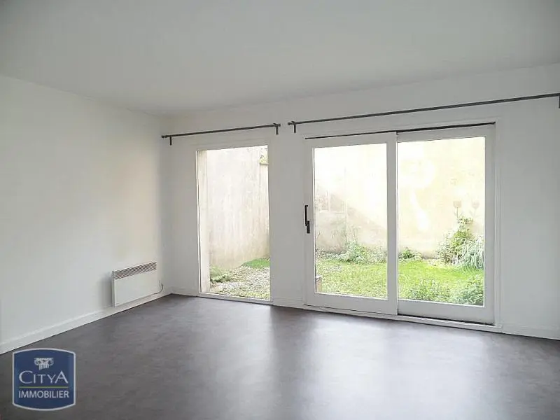 Photo 1 Appartement 1 pièce 42.84m²