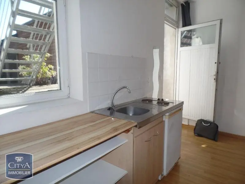 Photo 2 Appartement 1 pièce 15.44m²