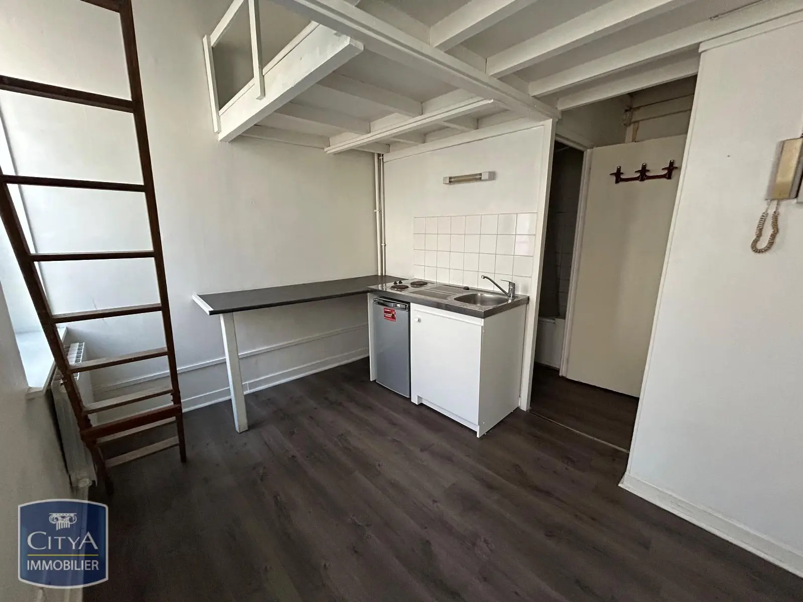 Photo 1 Appartement 1 pièce 13m²