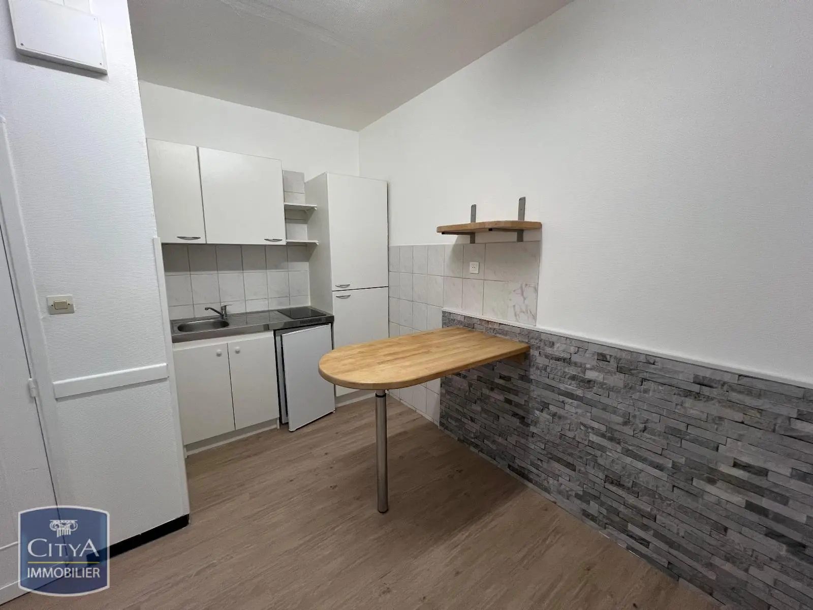 Photo 1 Appartement 1 pièce 26.41m²