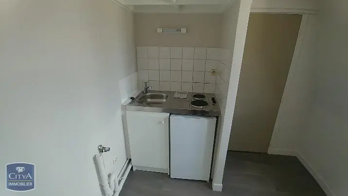 Photo 2 Appartement 1 pièce 12.02m²