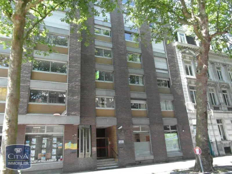 Photo 2 Appartement 1 pièce 31.83m²