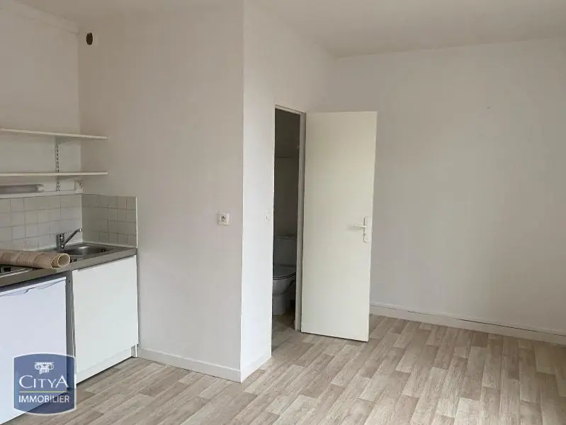 Photo 2 Appartement 1 pièce 19.5m²