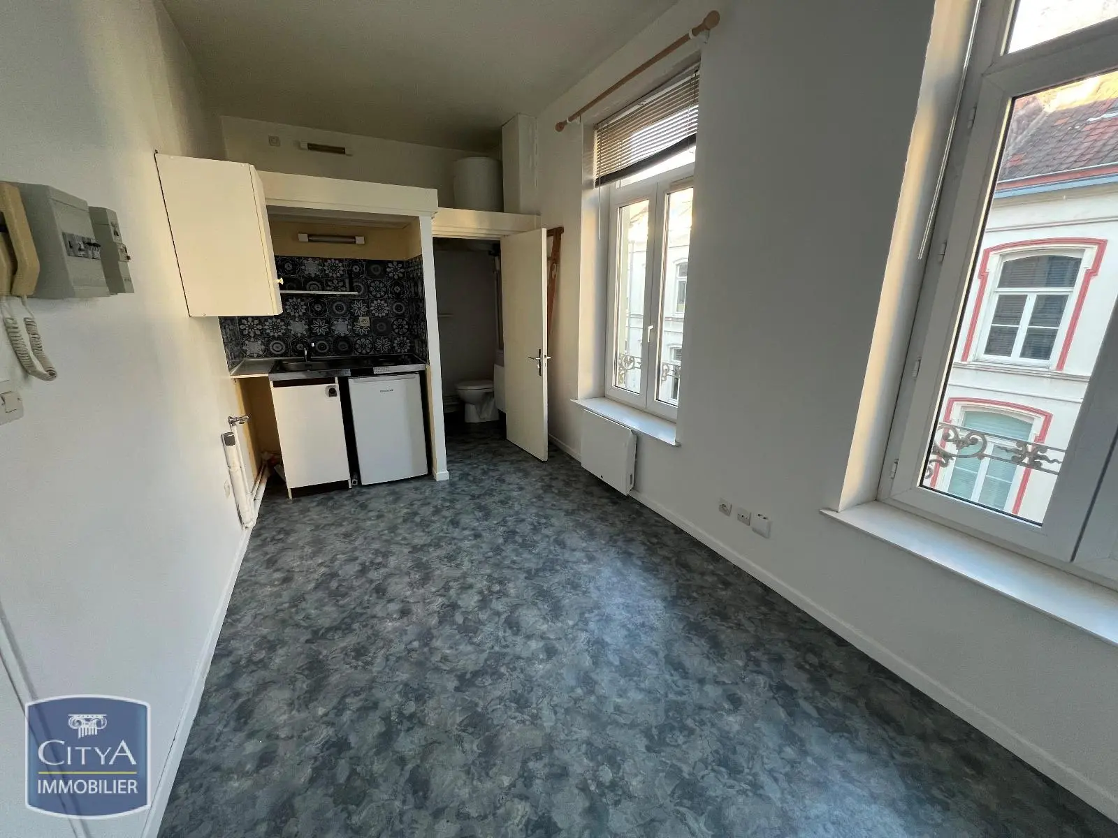 Photo 1 Appartement 1 pièce 13.59m²