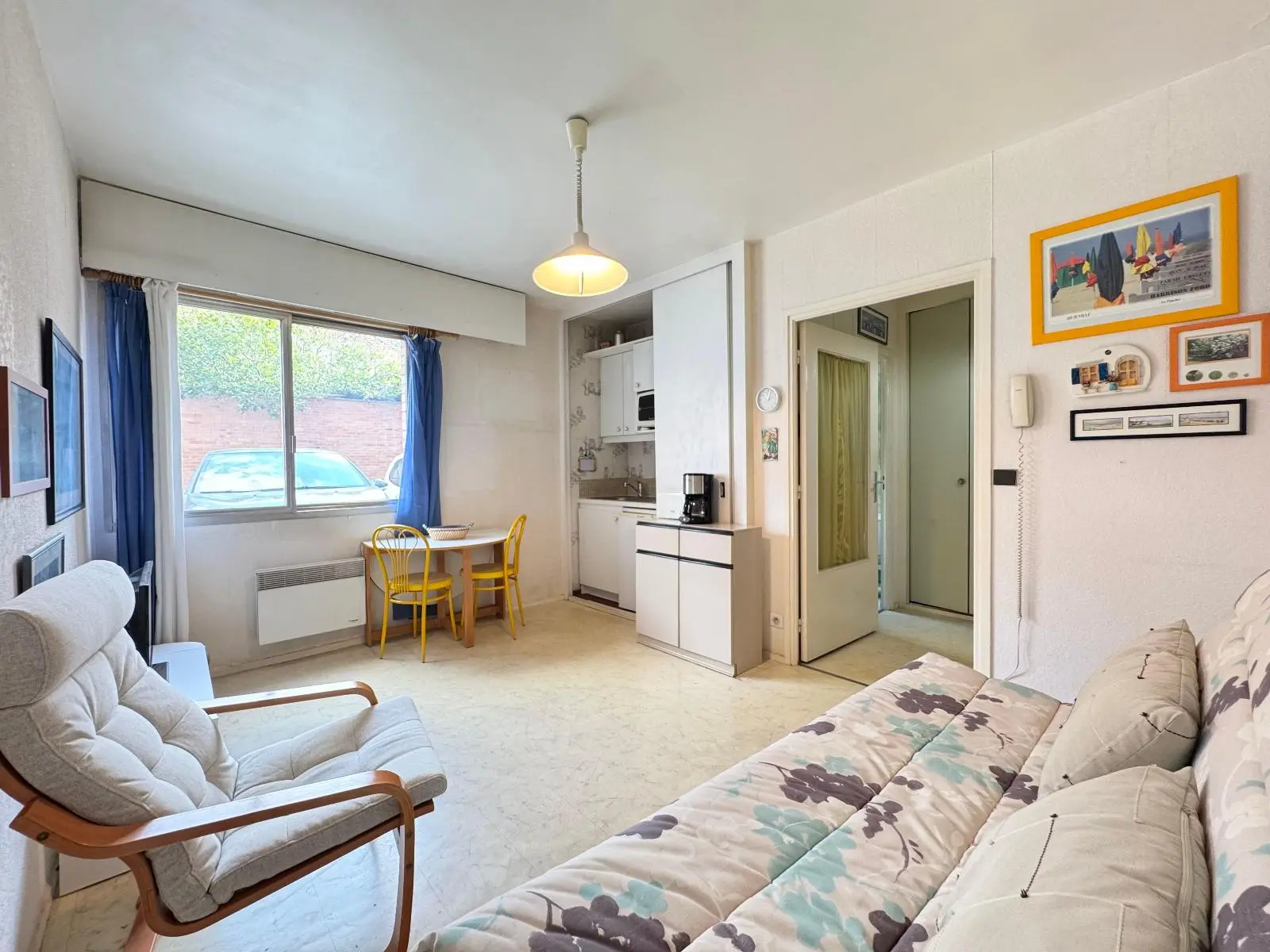 Photo 1 Appartement 1 pièce 24m²