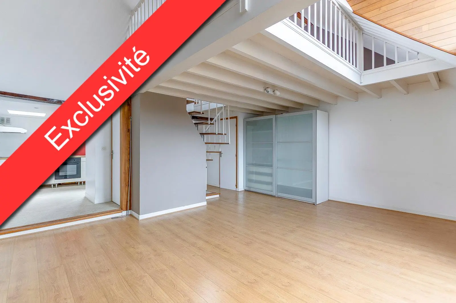 Photo 1 Appartement 1 pièce 43m²