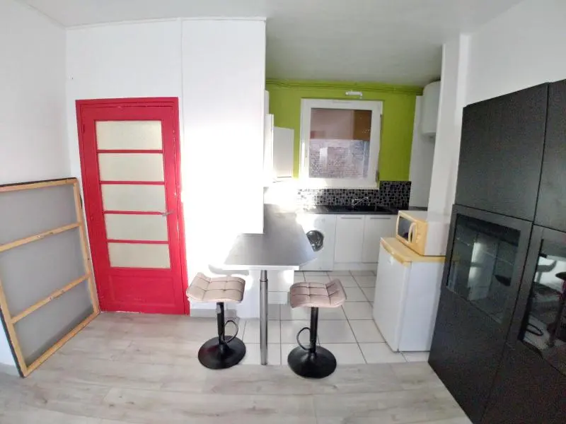 Photo 3 Appartement 1 pièce 31.57m²