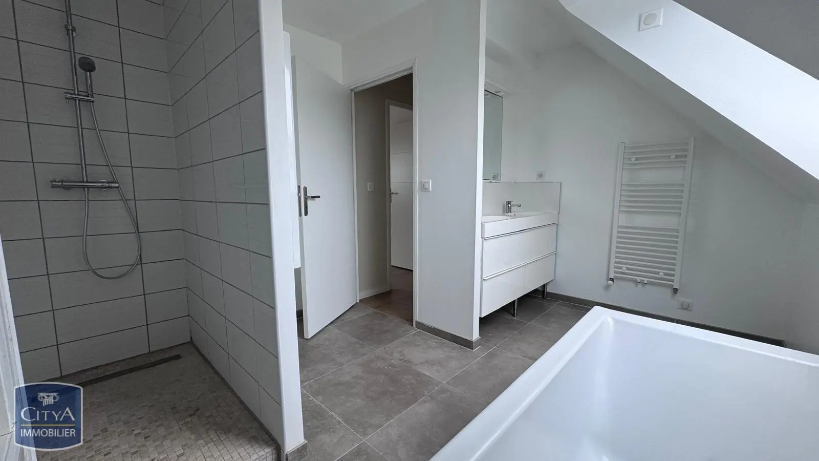 Photo 5 Maison 5 pièces 170.9m²