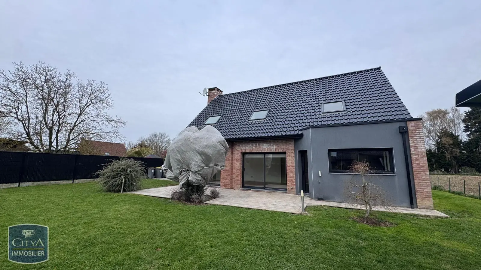 Photo 9 Maison 5 pièces 170.9m²