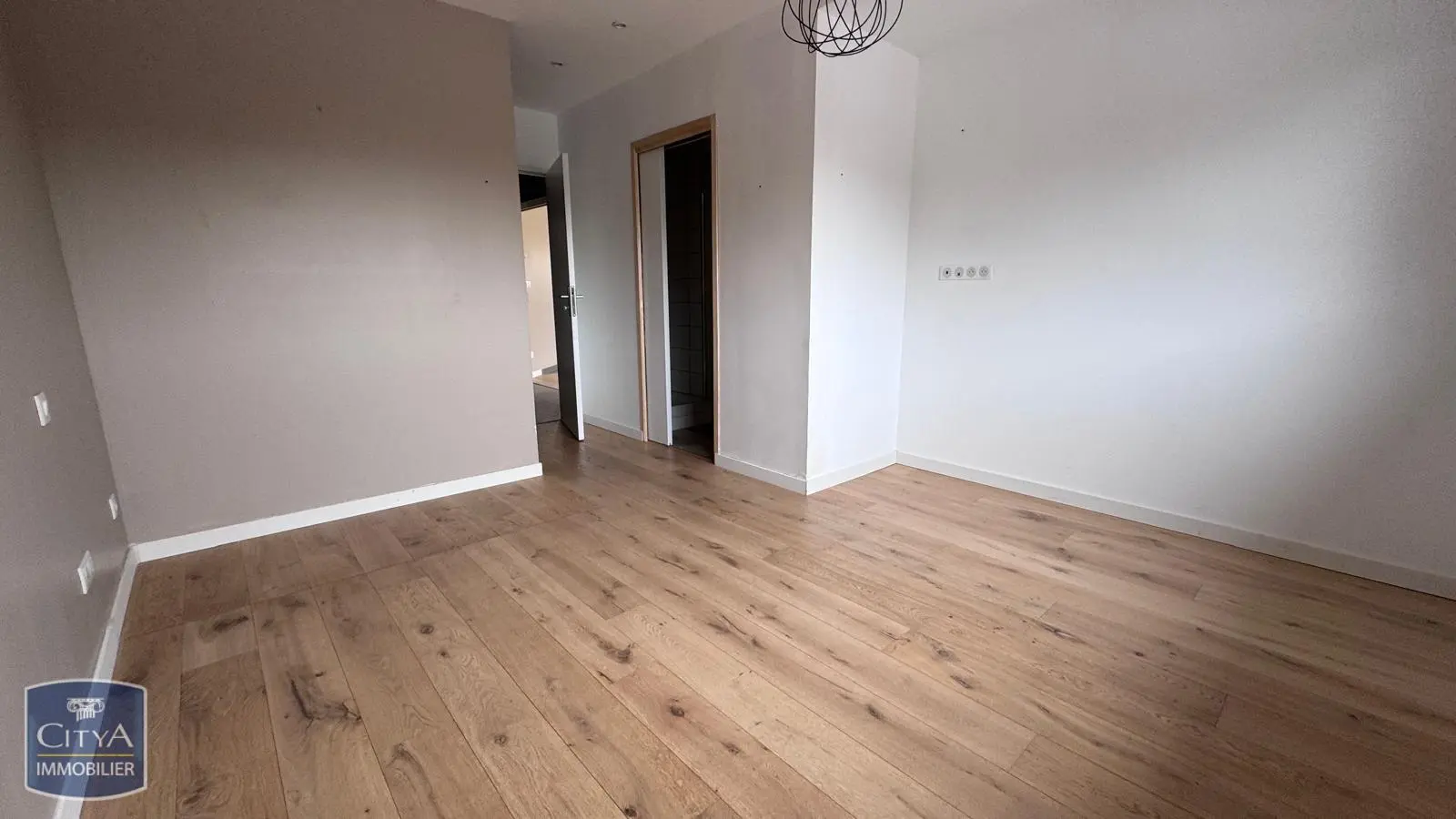 Photo 3 Maison 5 pièces 170.9m²