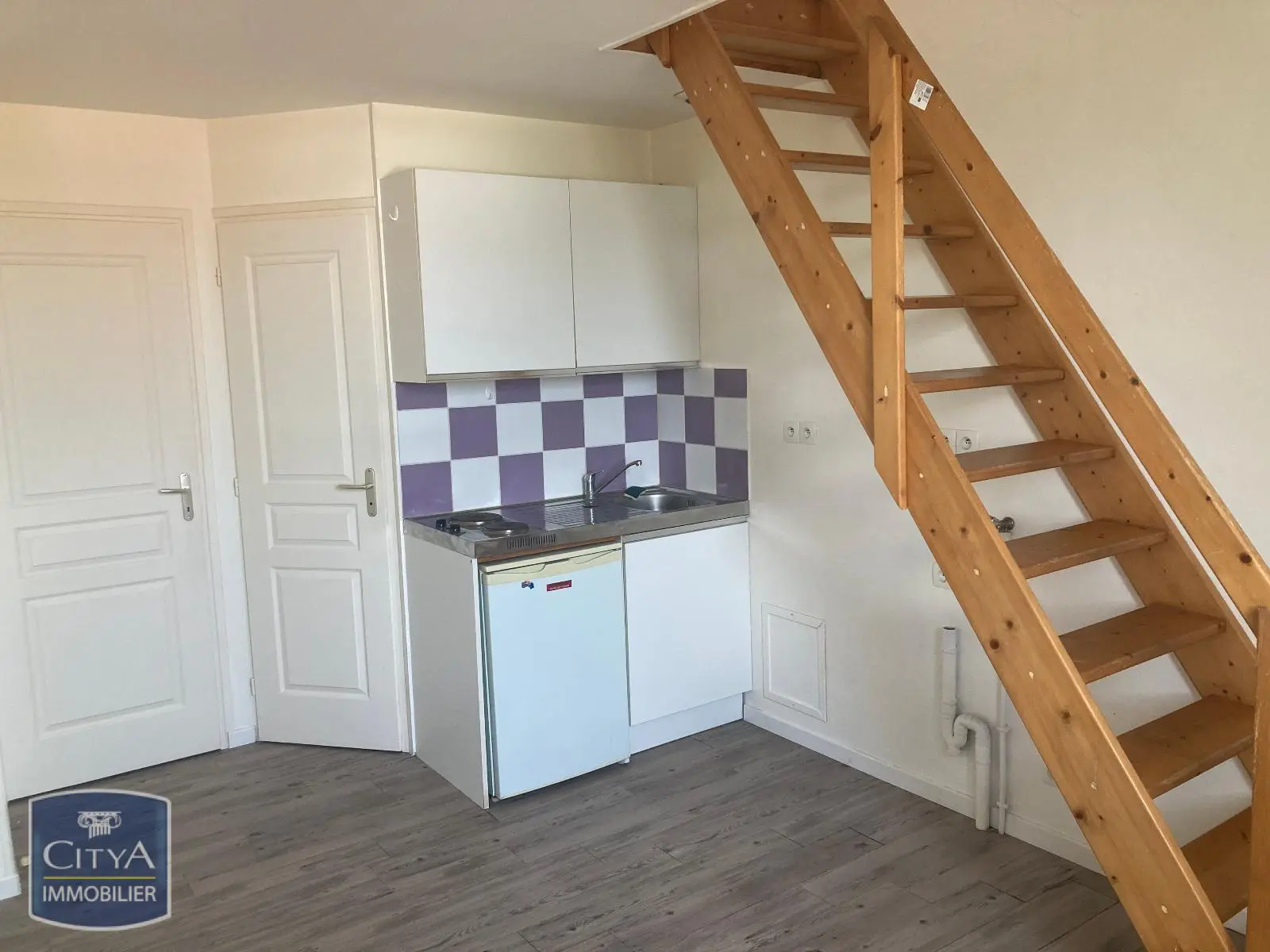 Photo 1 Appartement 1 pièce 21.18m²