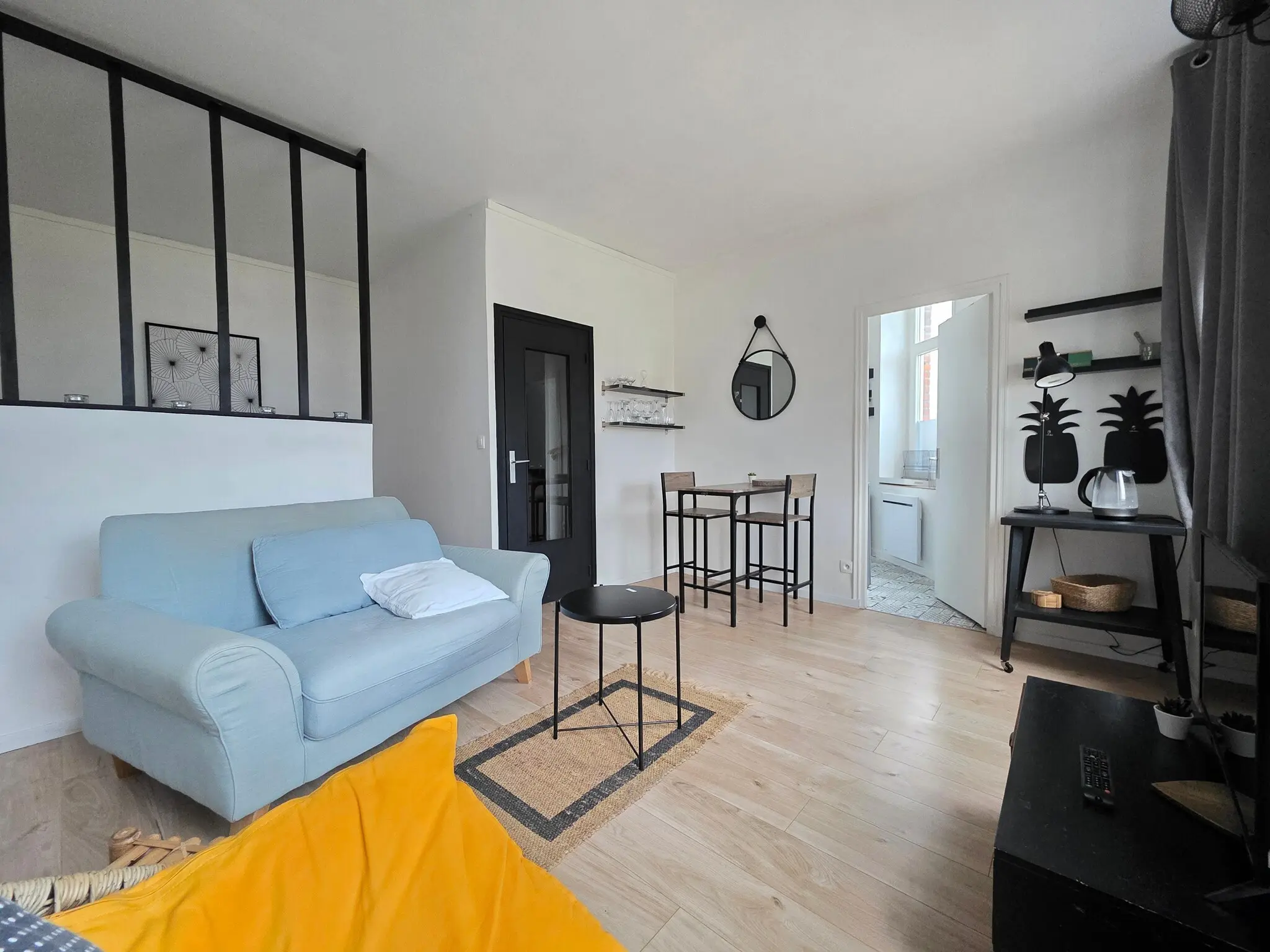 Photo 1 Appartement 1 pièce 29m²