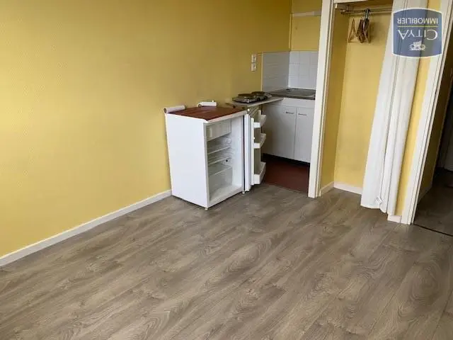 Photo 2 Appartement 1 pièce 15.61m²