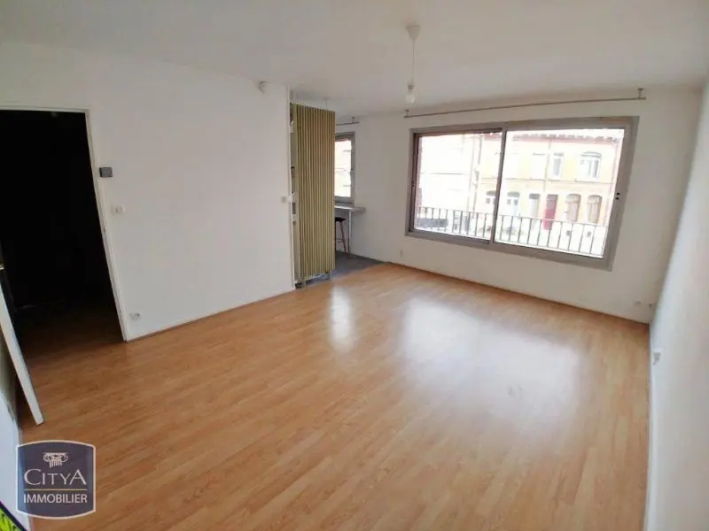 Photo 1 Appartement 1 pièce 28.83m²