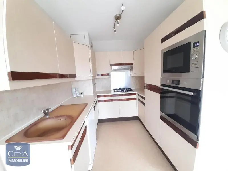 Photo 3 Appartement 1 pièce 47.89m²