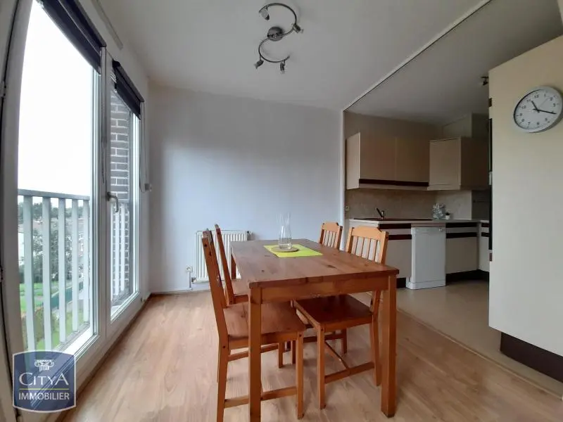 Photo 2 Appartement 1 pièce 47.89m²