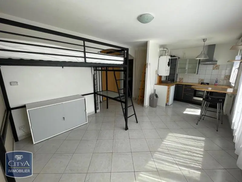 Photo 1 Appartement 1 pièce 25.64m²