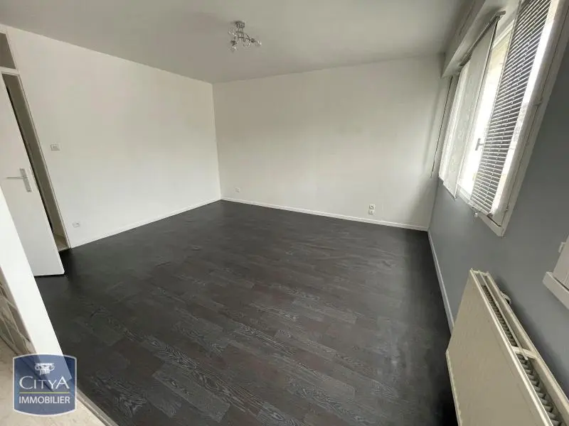 Photo 2 Appartement 1 pièce 33.1m²