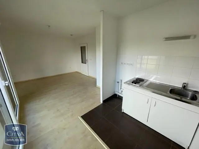 Photo 2 Appartement 1 pièce 30.78m²