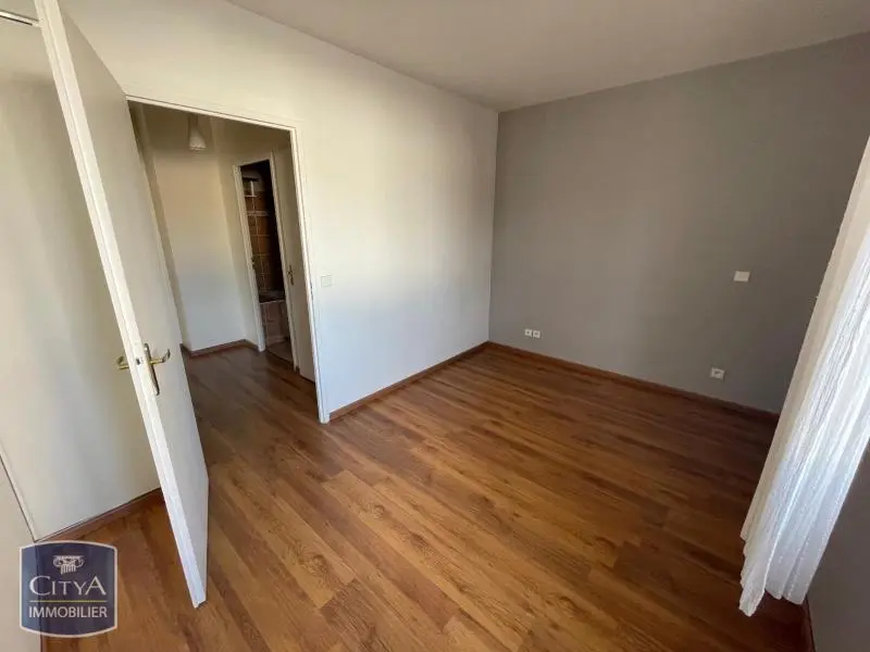 Photo 3 Appartement 2 pièces 57.77m²