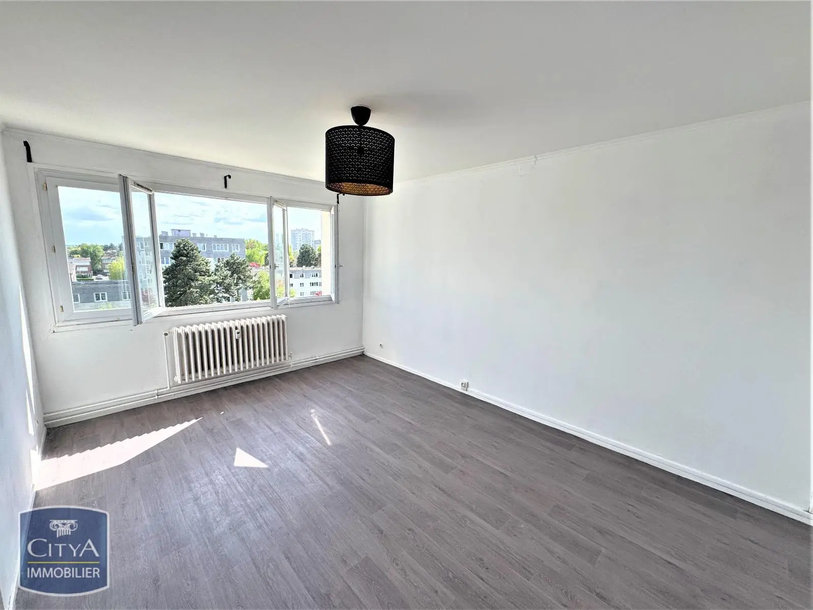 Photo 1 Appartement 4 pièces 76.82m²