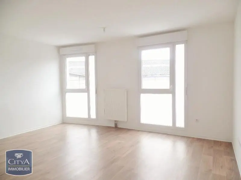 Photo 2 Appartement 1 pièce 30.8m²