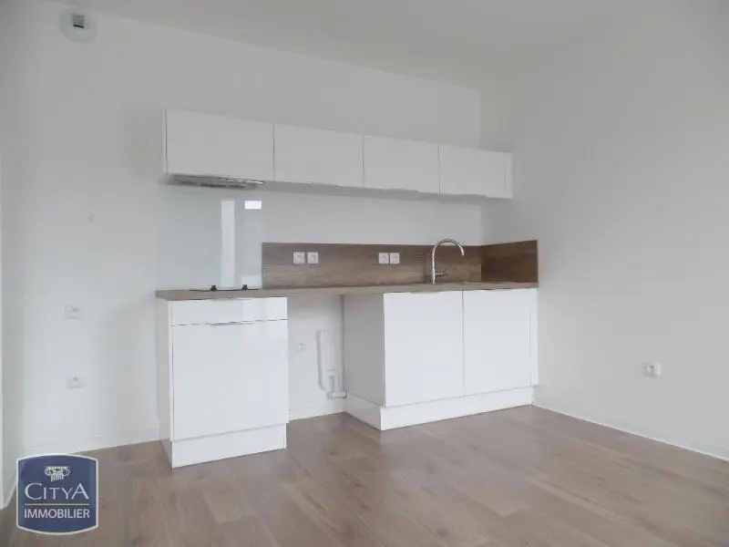 Photo 3 Appartement 1 pièce 30.8m²