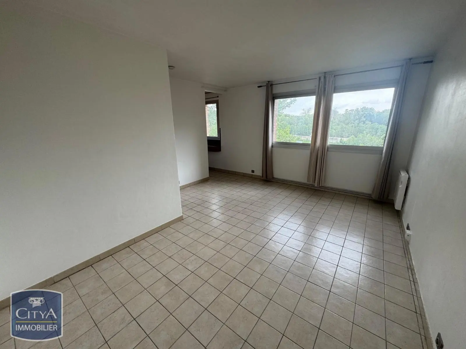 Photo 1 Appartement 1 pièce 27.31m²