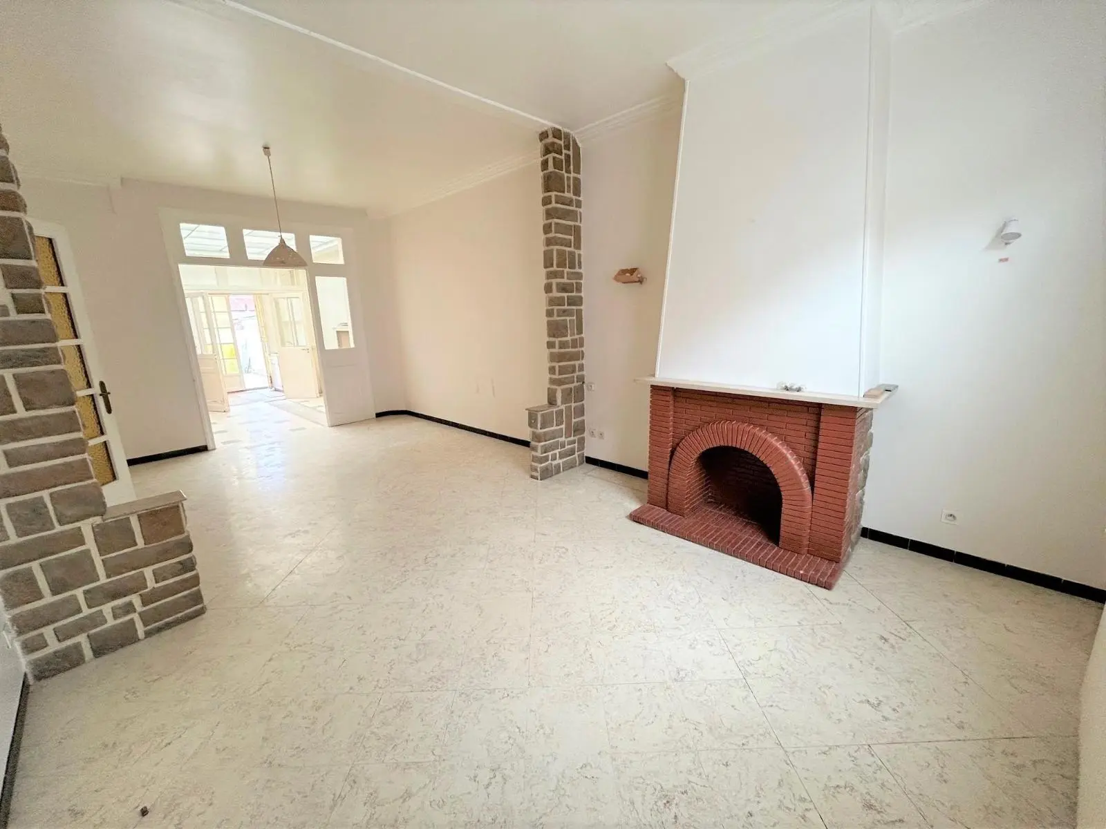 Photo 2 Maison 6 pièces 140m²