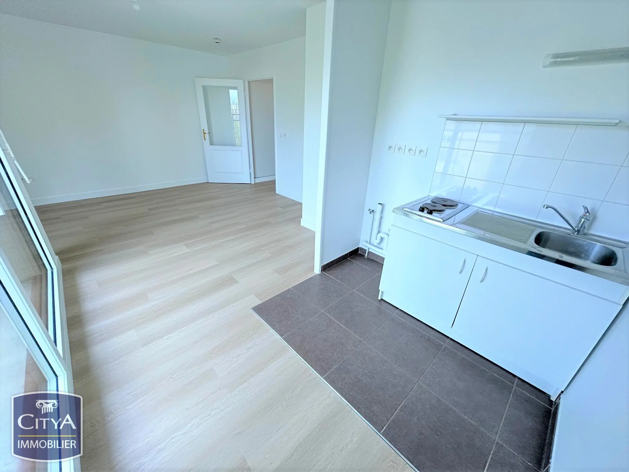 Photo 3 Appartement 1 pièce 30.78m²