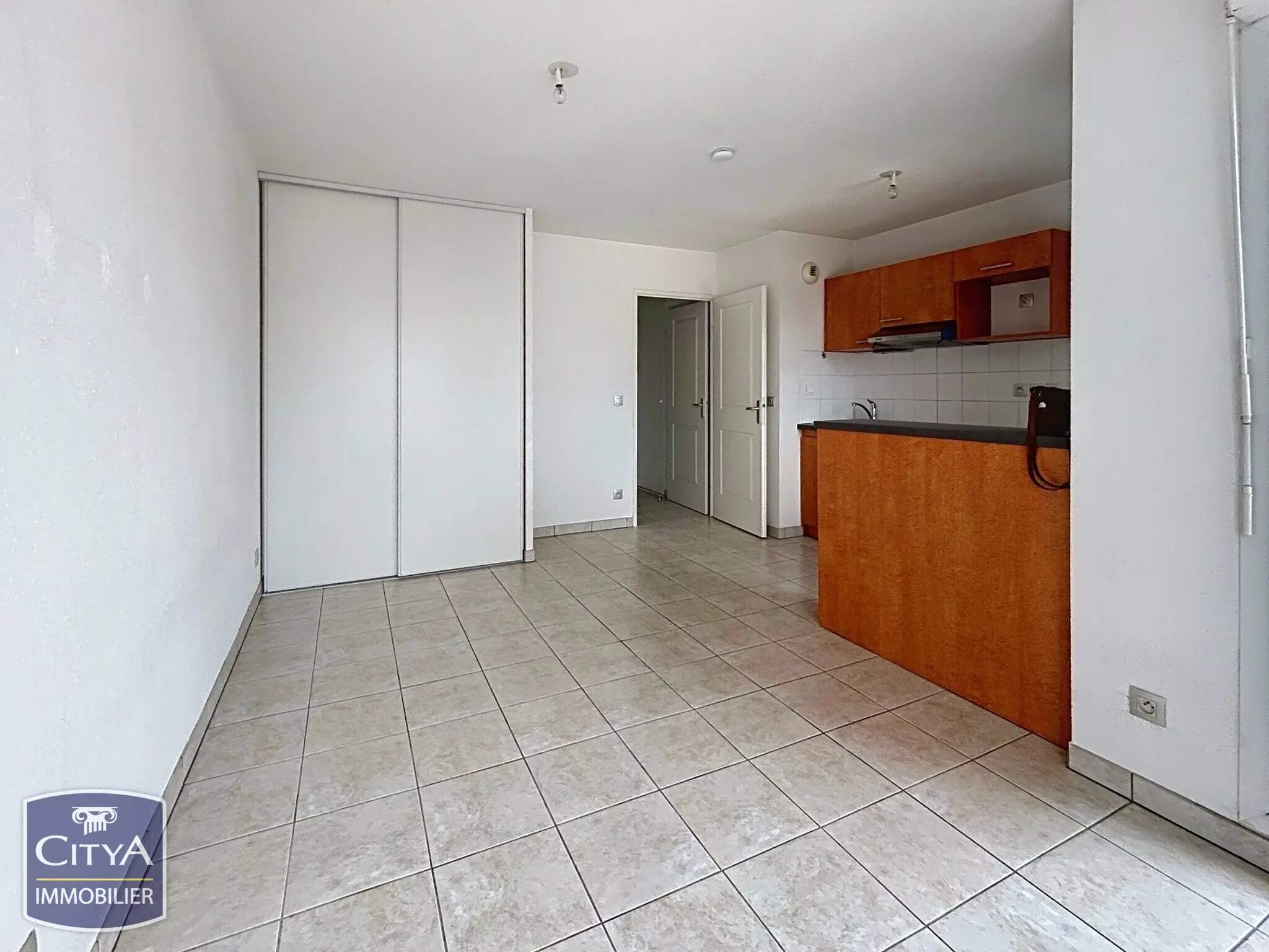 Photo 2 Appartement 1 pièce 26.6m²
