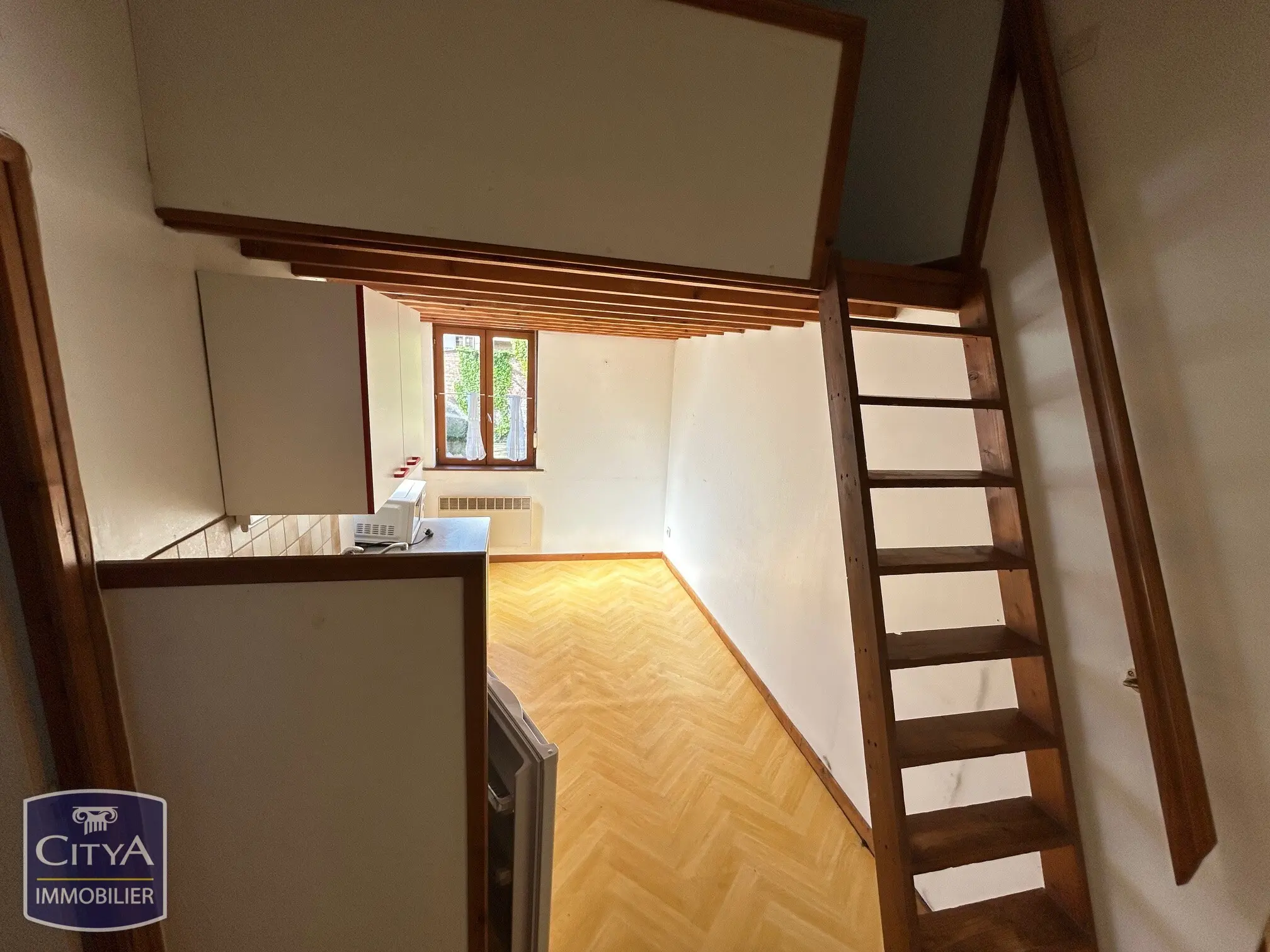 Photo 1 Appartement 1 pièce 12.36m²