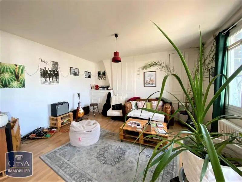 Photo 1 Appartement 2 pièces 67.84m²