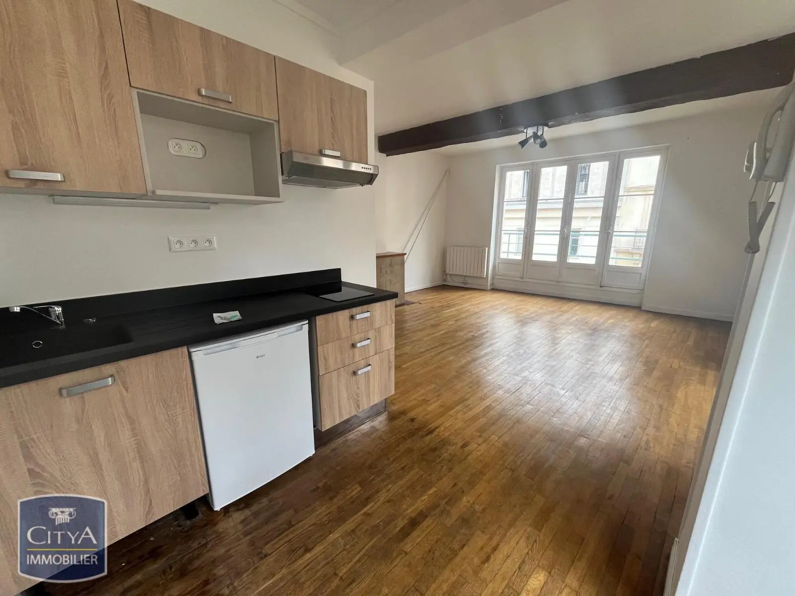 Photo 2 Appartement 1 pièce 27.5m²