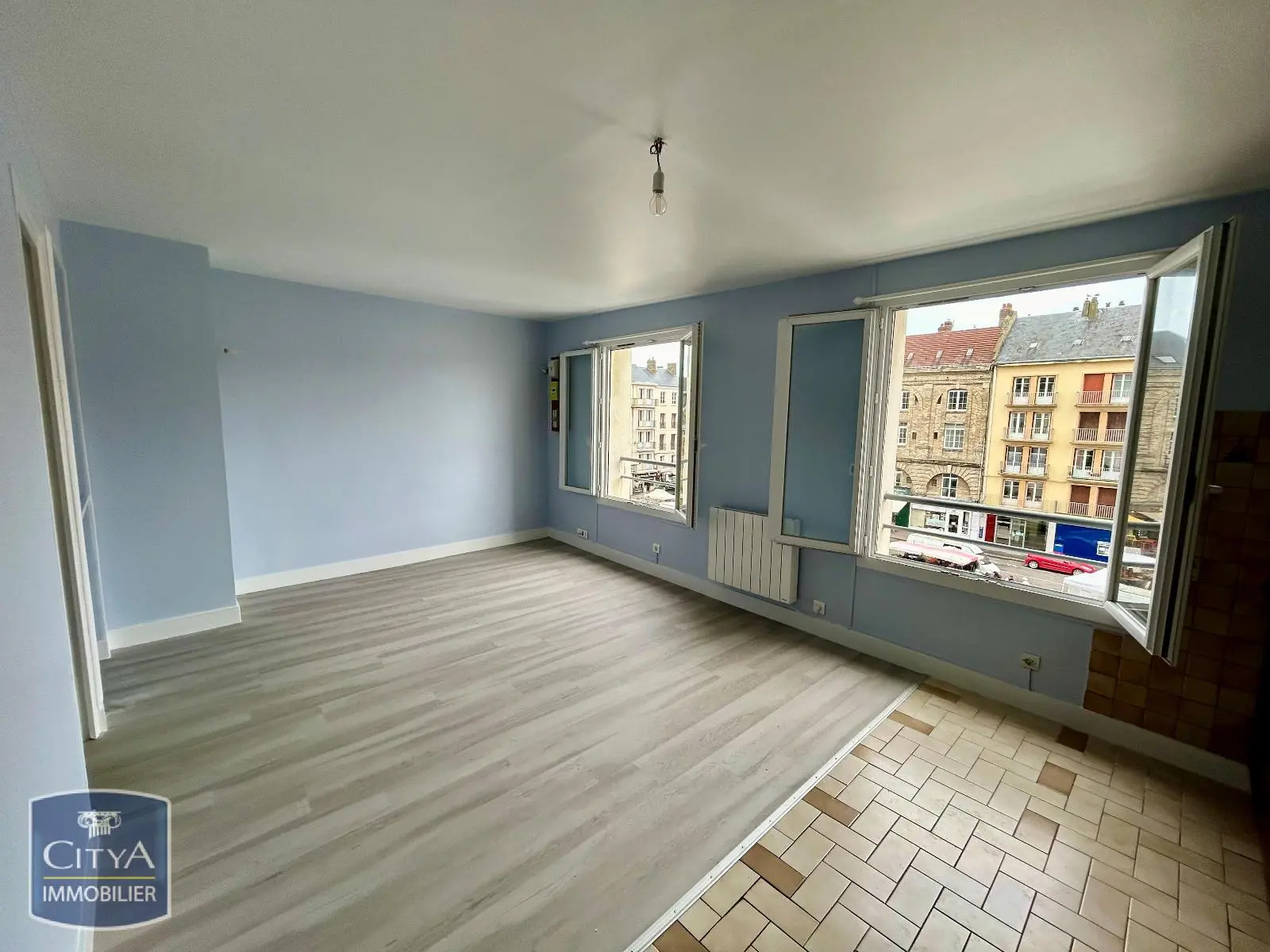 Photo 1 Appartement 2 pièces 31.87m²