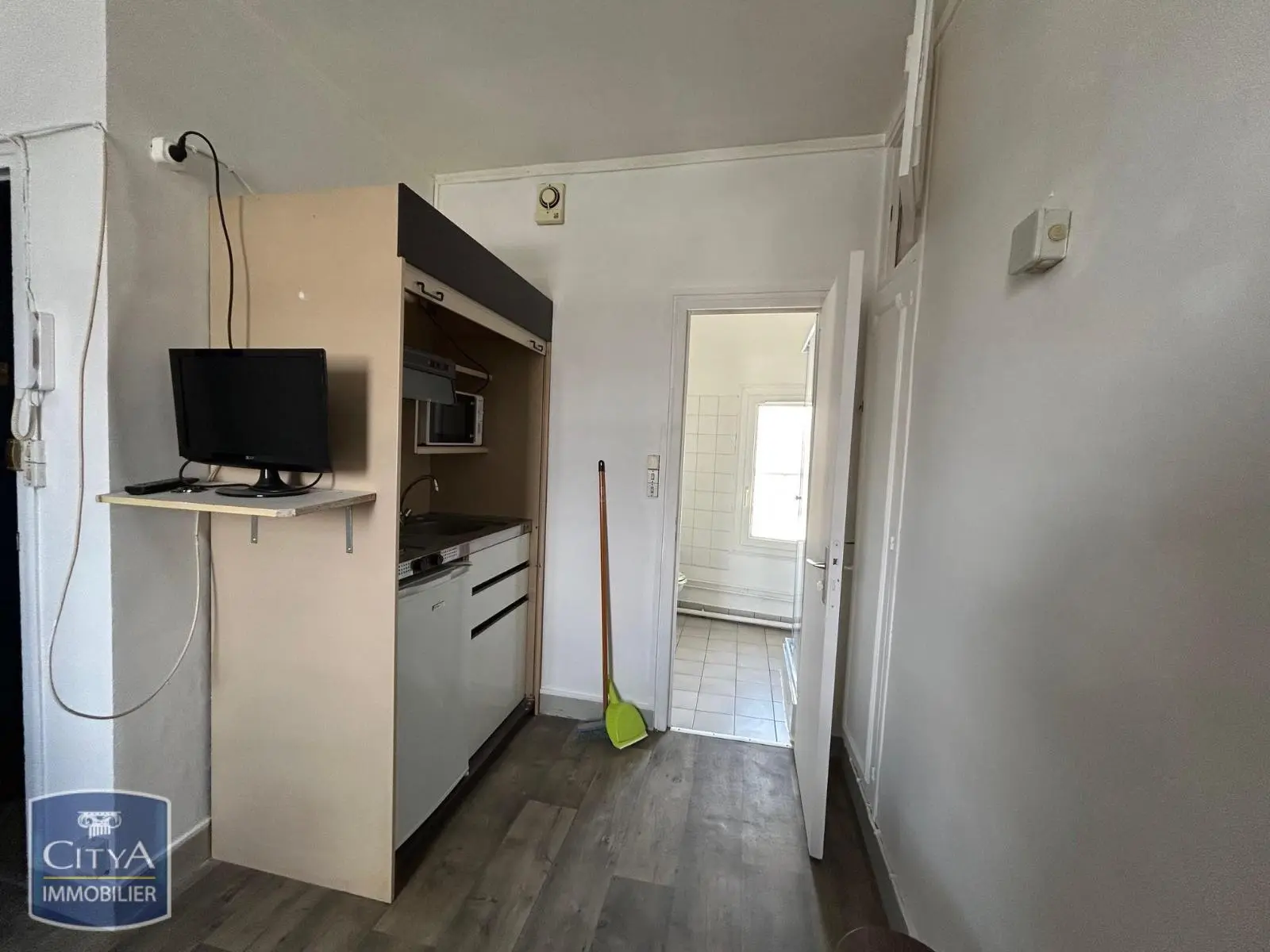 Photo 3 Appartement 1 pièce 18.41m²