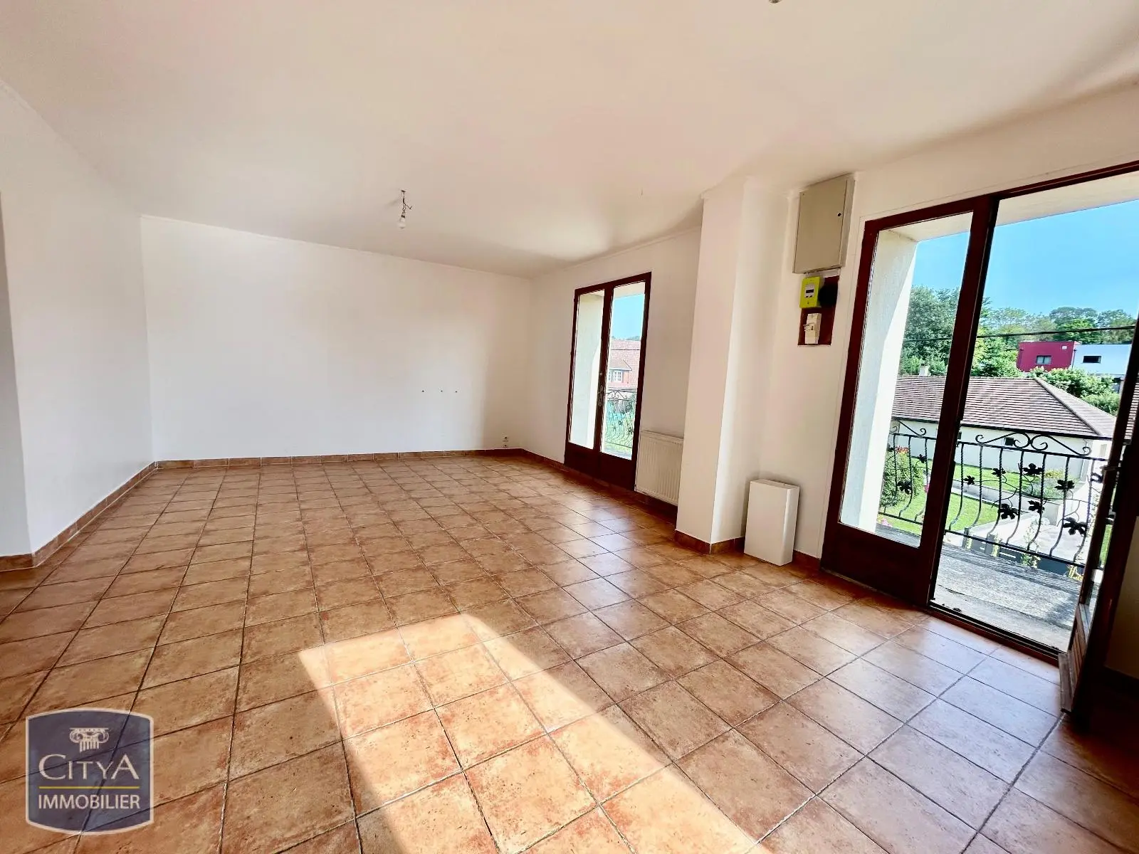 Photo 1 Maison 6 pièces 143.14m²