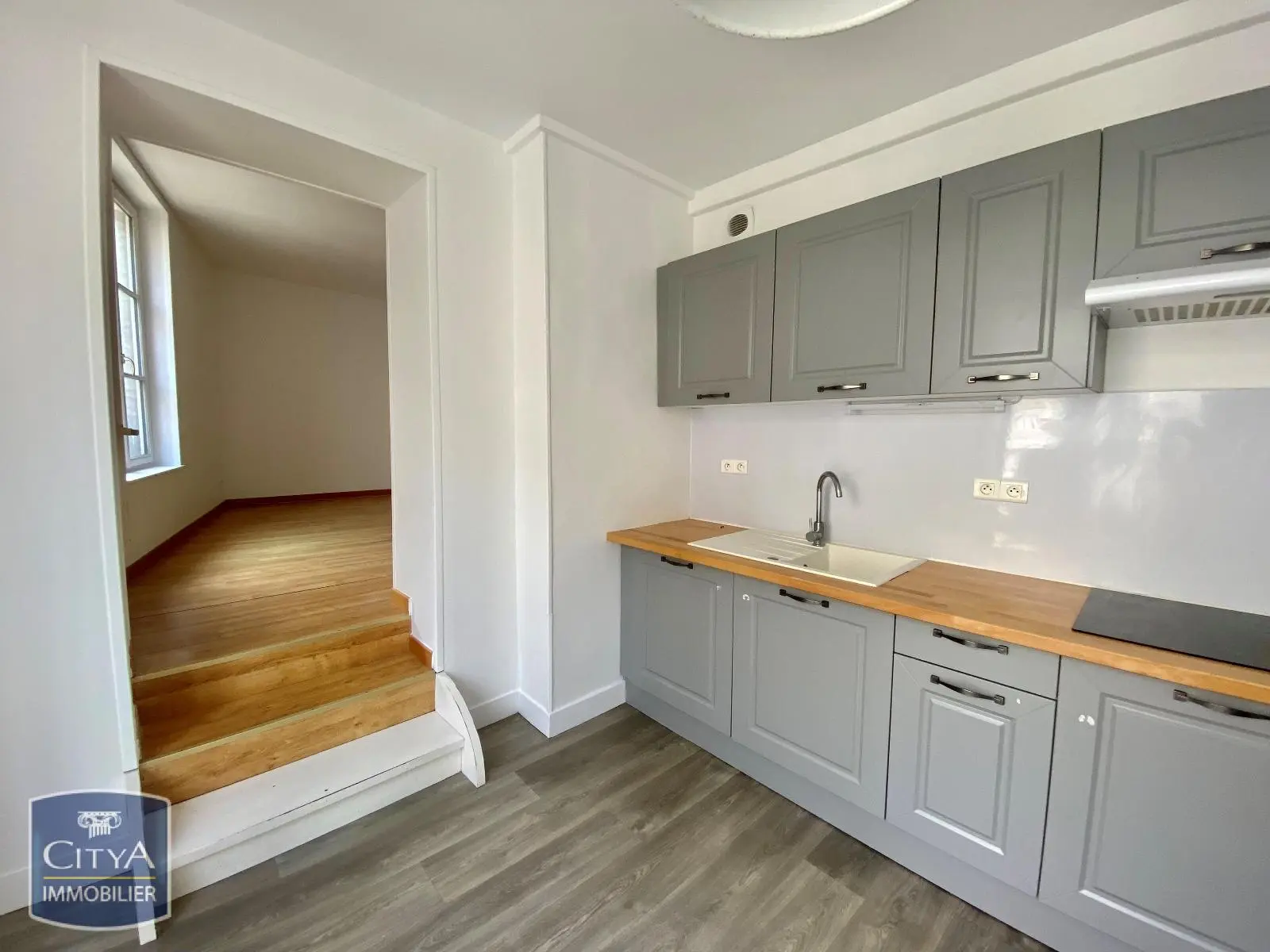 Photo 2 Appartement 4 pièces 76.38m²