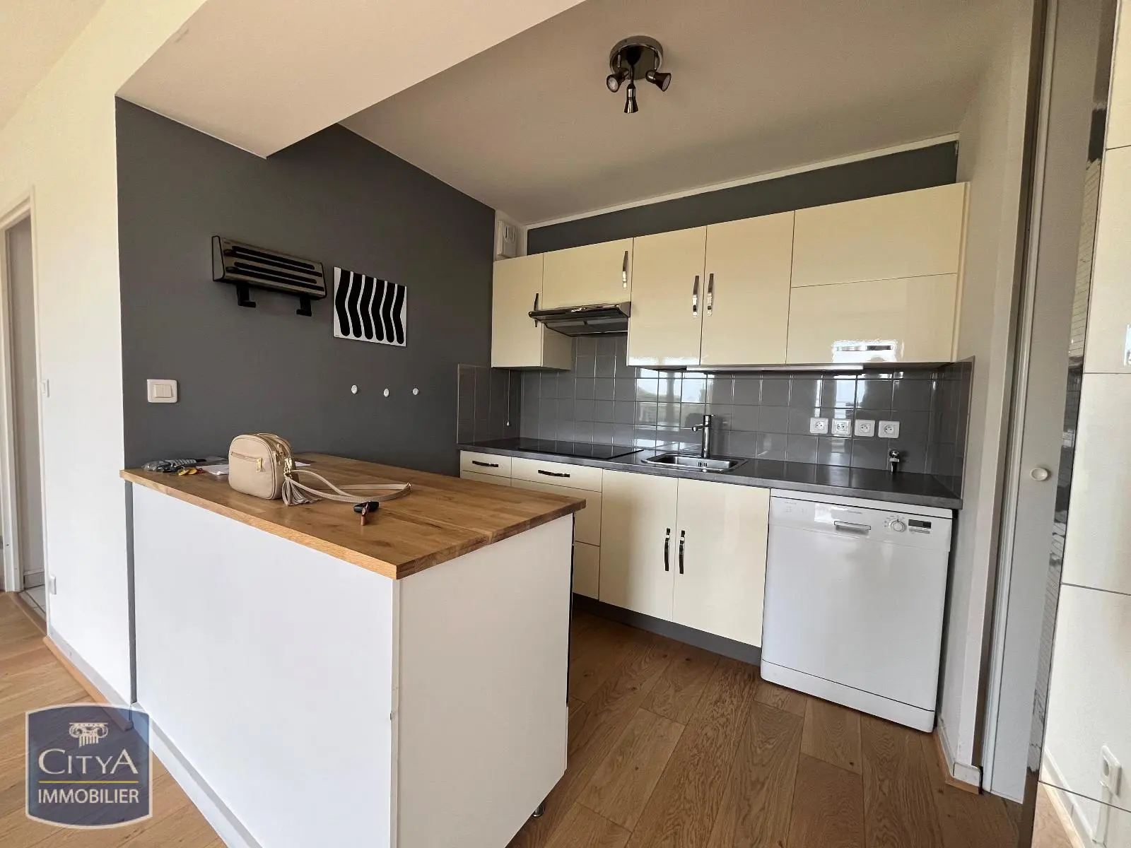 Photo 3 Appartement 2 pièces 45.65m²
