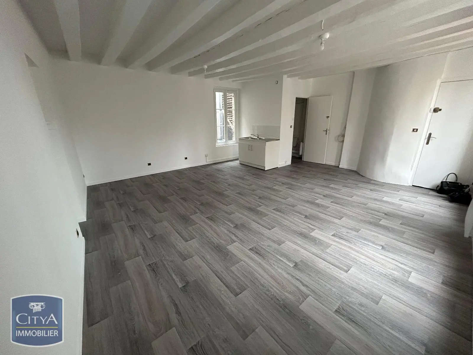 Photo 2 Appartement 1 pièce 34.05m²