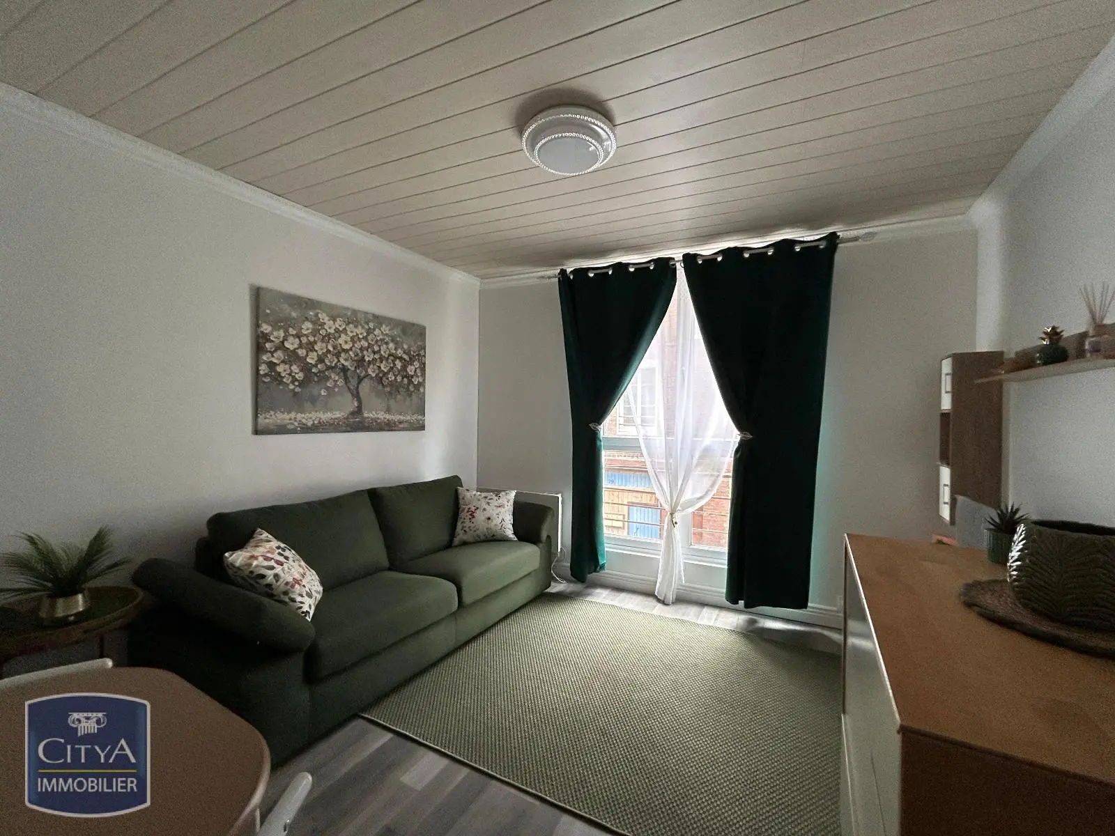 Photo 1 Appartement 1 pièce 18m²