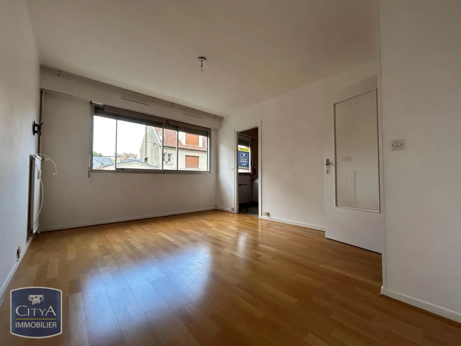 Photo 1 Appartement 1 pièce 28.67m²